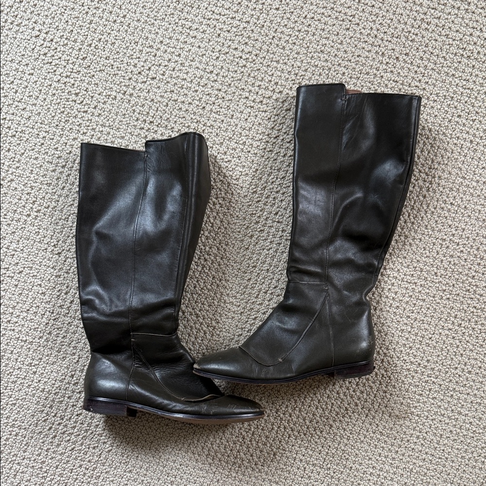 Classic brown Leather Boots - Women's